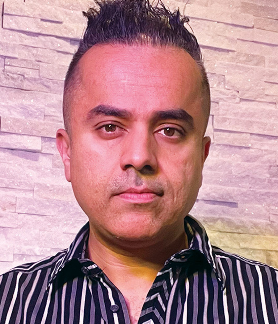 Vik Chandna headshot