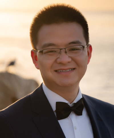 Wei Liang headshot